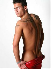 gay hunk men shirtless nude gay fave bio pics tattoo cock film vod bisexual guys sale discount fitness male fashion models sports hunk men red